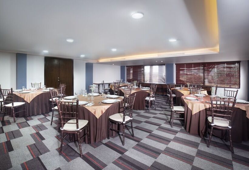 فندق Four Points By Sheraton Saltillo