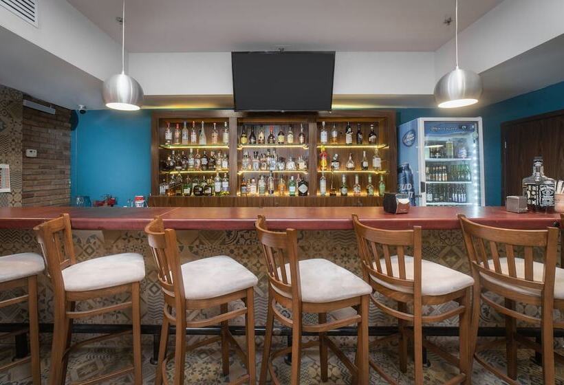 فندق Four Points By Sheraton Saltillo