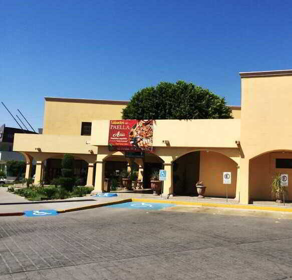 Отель Ciudad Obregon