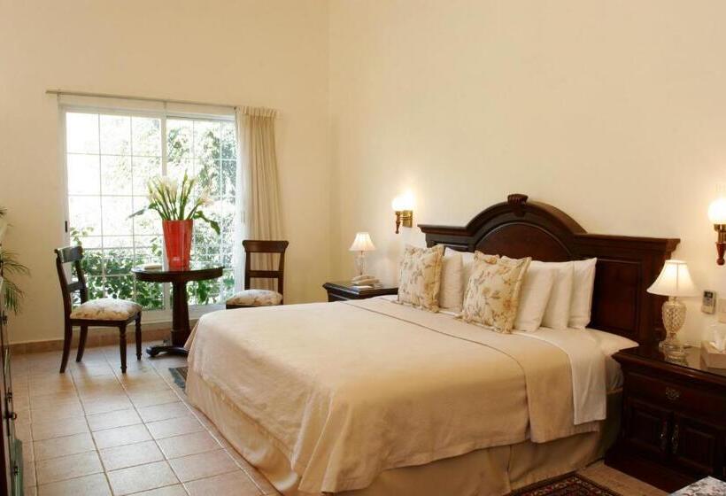 فندق Hacienda Los Laureles