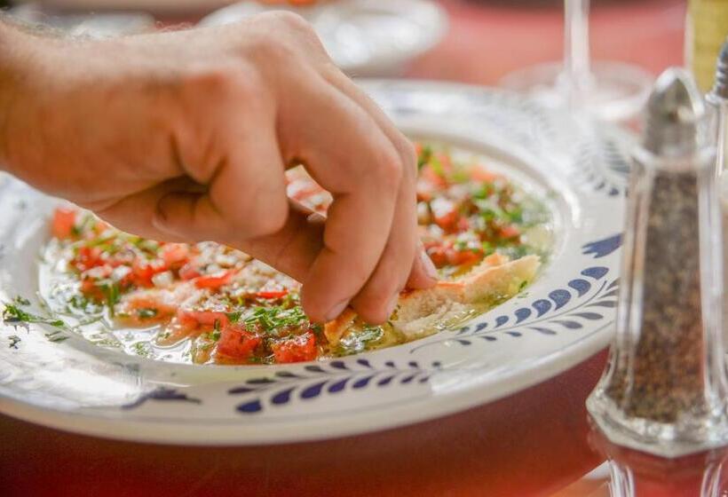 فندق Hacienda Los Laureles