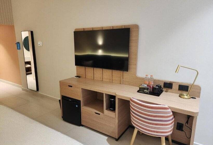 فندق Hampton by Hilton Saltillo Zona Aeropuerto