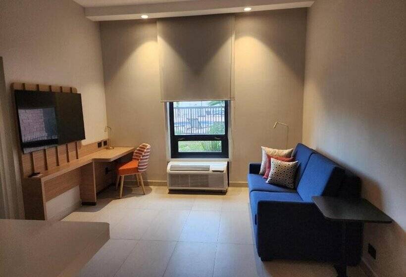 فندق Hampton by Hilton Saltillo Zona Aeropuerto