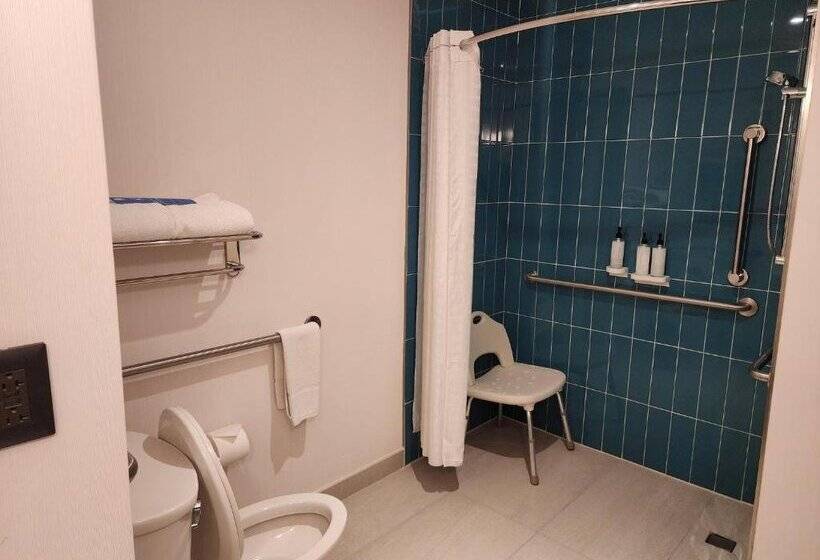 فندق Hampton by Hilton Saltillo Zona Aeropuerto