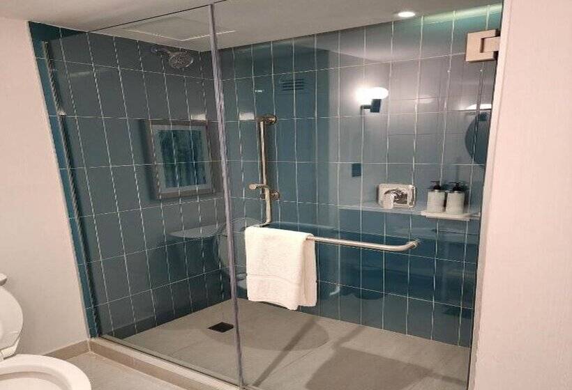 فندق Hampton by Hilton Saltillo Zona Aeropuerto