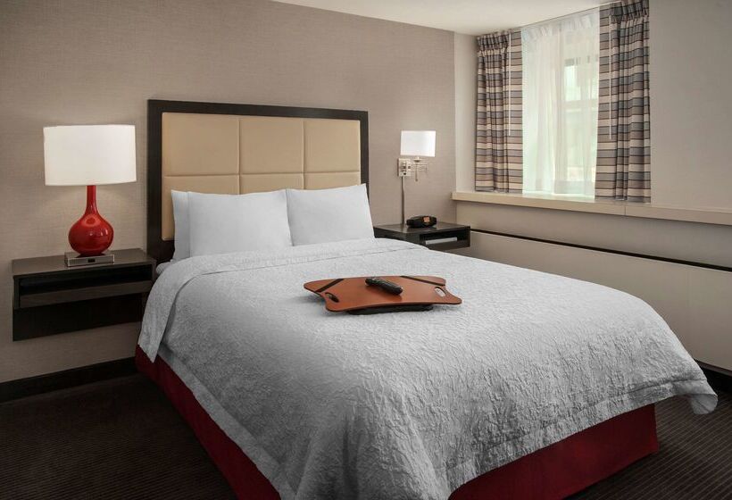 هتل Hampton Inn & Suites Milwaukee Downtown