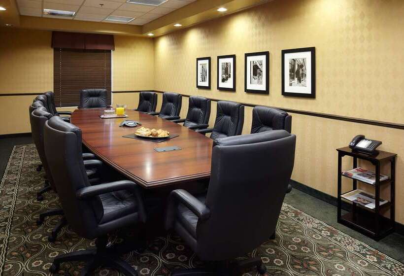 酒店 Hampton Inn & Suites By Hilton Montreal Dorval