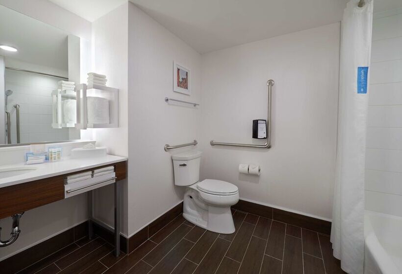 酒店 Hampton Inn & Suites By Hilton Montreal Dorval