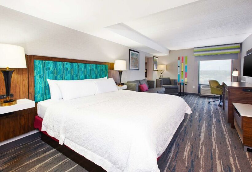 호텔 Hampton Inn College Park