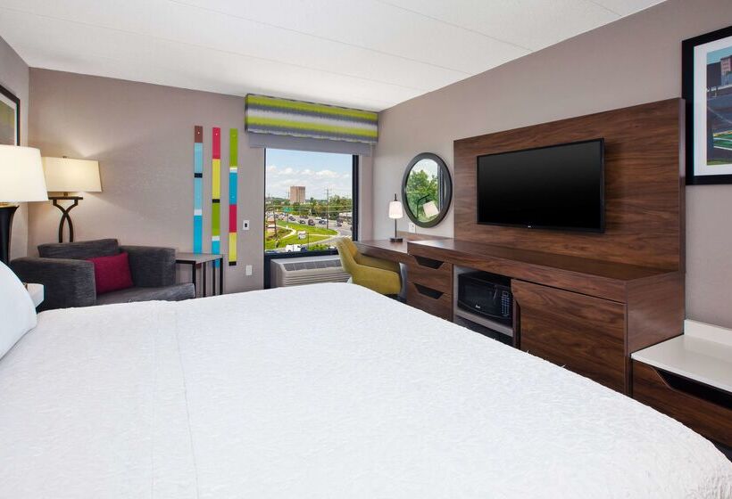호텔 Hampton Inn College Park