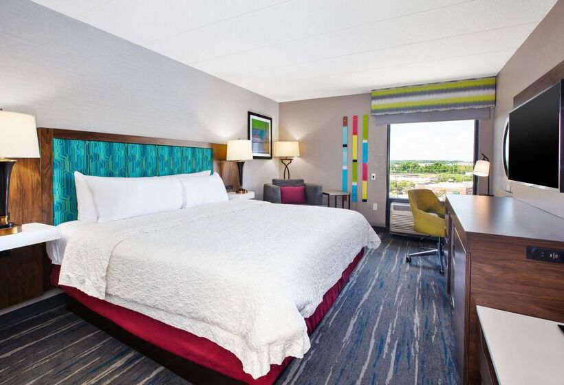 호텔 Hampton Inn College Park