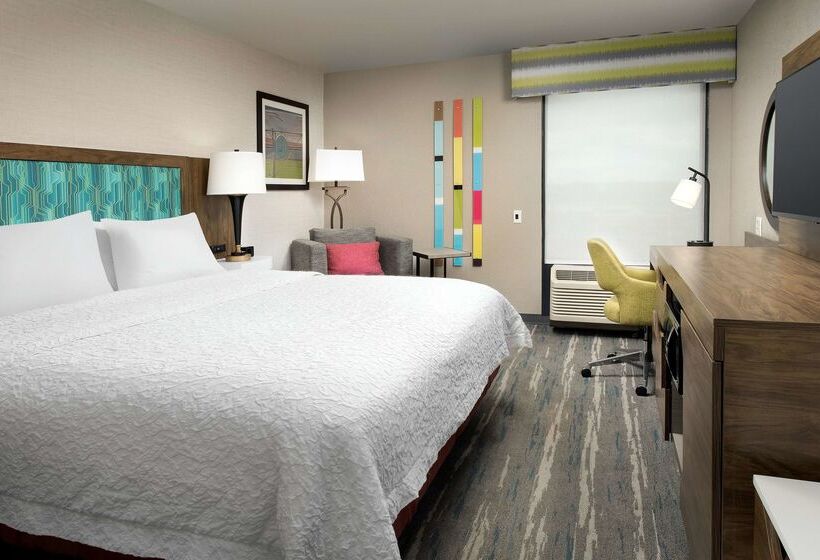 호텔 Hampton Inn College Park