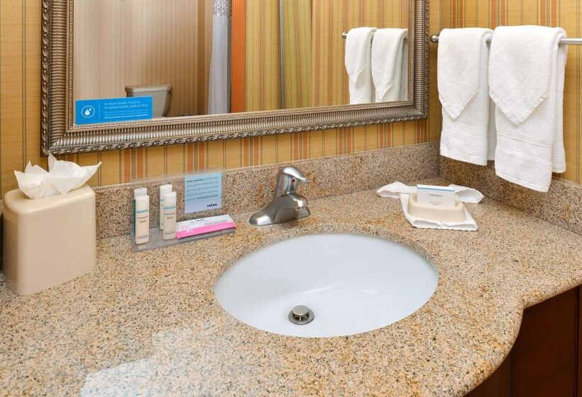 Отель Hampton Inn & Suites Albuquerque Coors Road