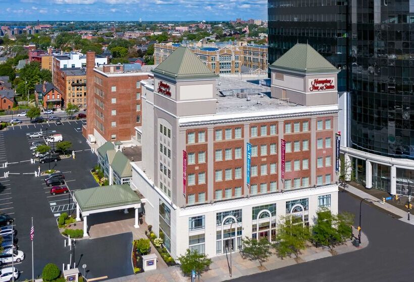 فندق Hampton Inn & Suites Buffalo Downtown