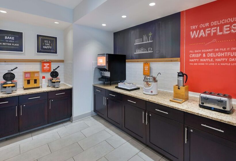 فندق Hampton Inn & Suites Buffalo Downtown