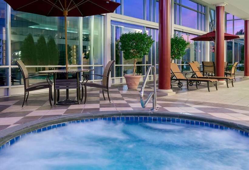 فندق Hampton Inn & Suites Buffalo Downtown