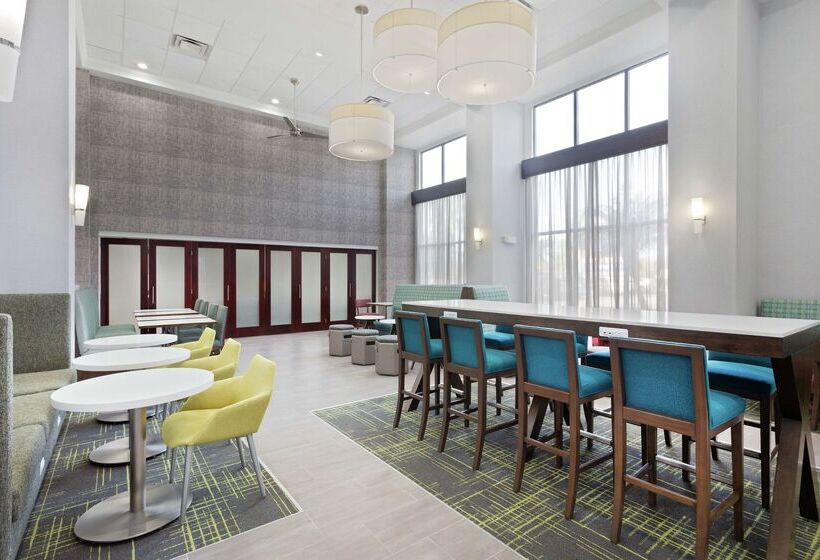 酒店 Hampton Inn & Suites Orlando Intl Dr N
