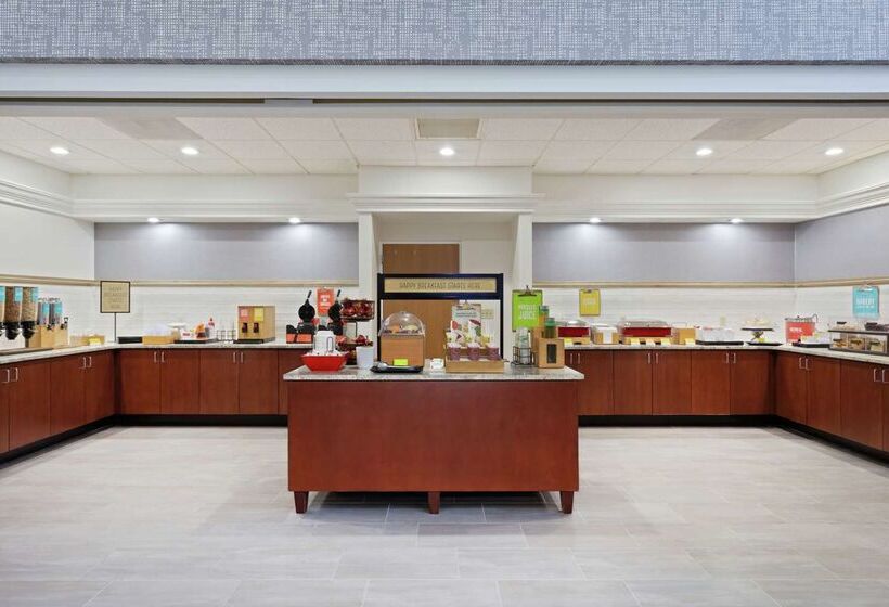 فندق Hampton Inn & Suites Orlando Intl Dr N