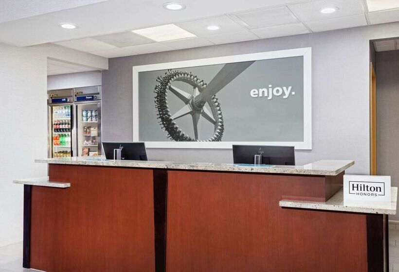 酒店 Hampton Inn & Suites Orlando Intl Dr N