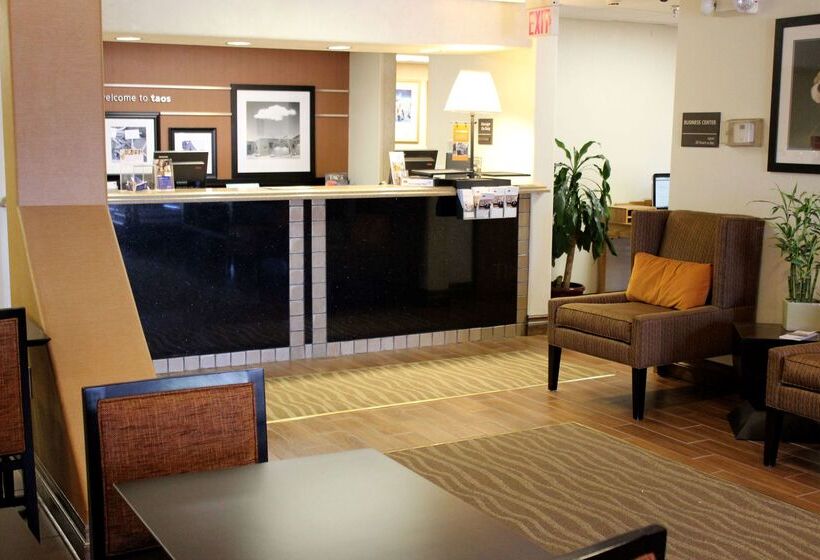 酒店 Hampton Inn Taos