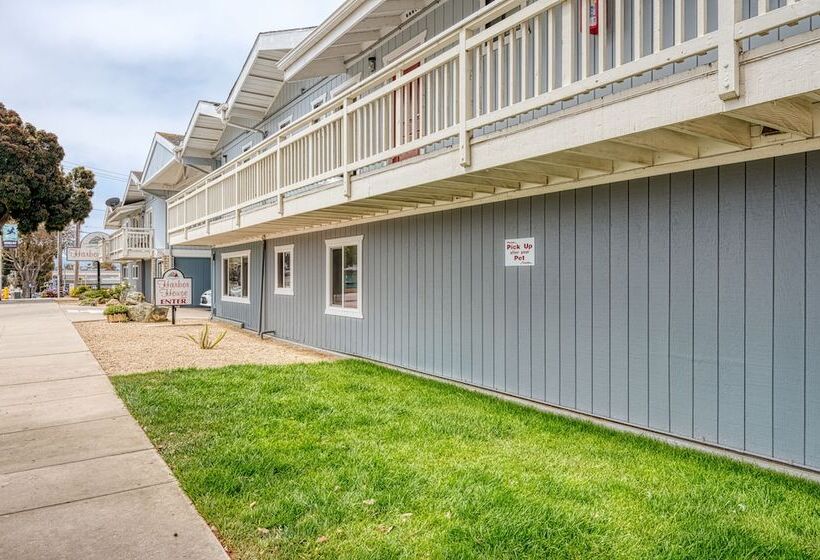 فندق Harbor House Inn