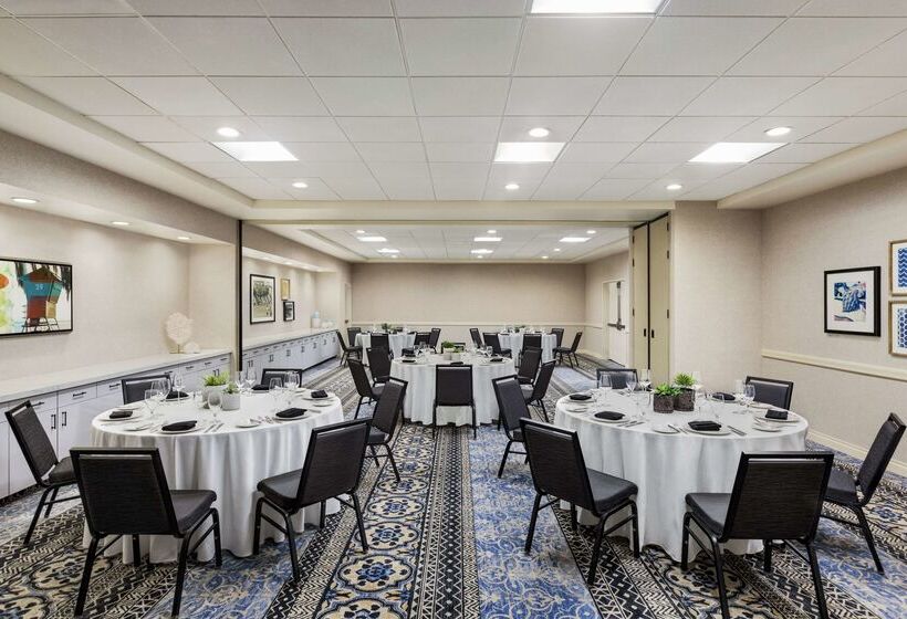 فندق Hilton Garden Inn Carlsbad Beach