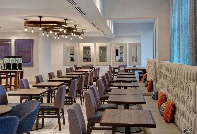 فندق Hilton Garden Inn Kansas City