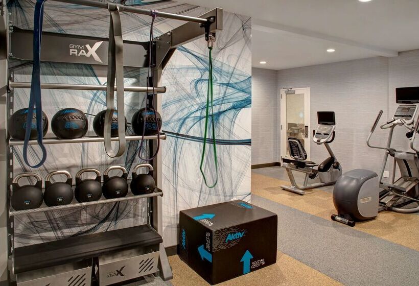 فندق Hilton Garden Inn Kansas City