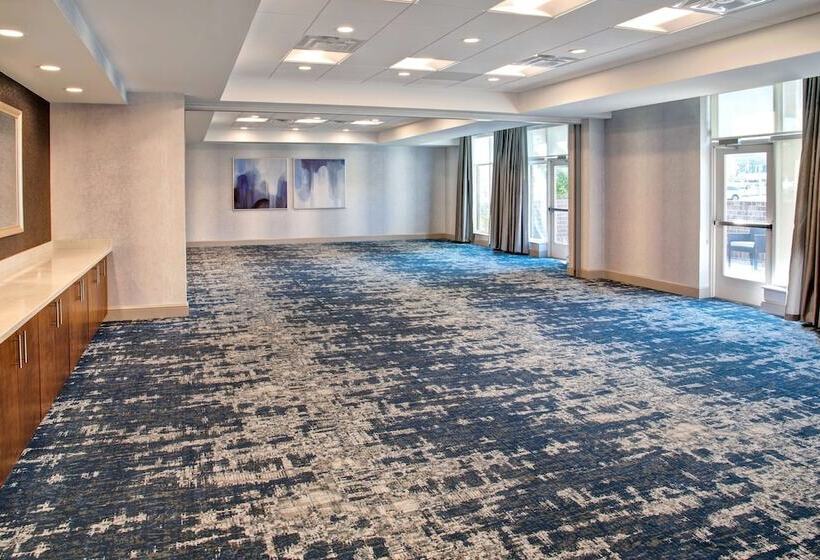 فندق Hilton Garden Inn Kansas City