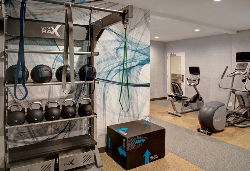 فندق Hilton Garden Inn Kansas City