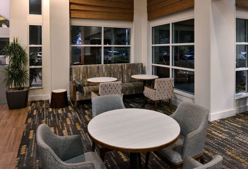 Отель Hilton Garden Inn Napa