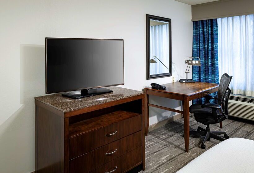 ホテル Hilton Garden Inn Omaha Downtown/old Market Area