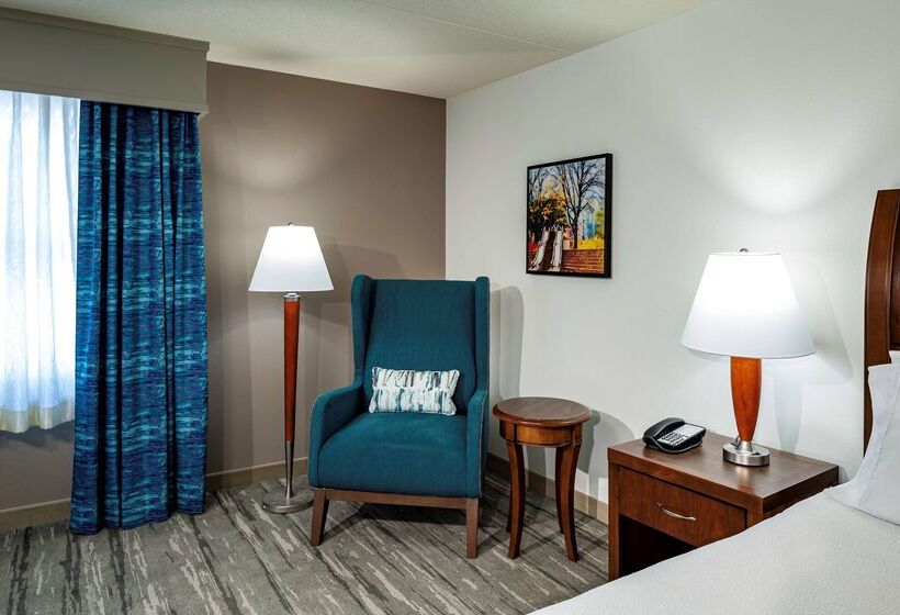 هتل Hilton Garden Inn Omaha Downtown/old Market Area