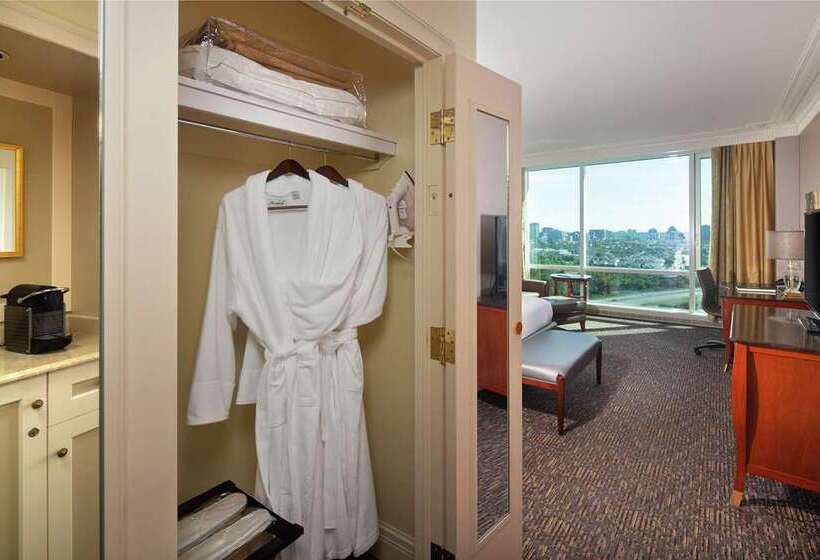 فندق Hilton Lacleamy