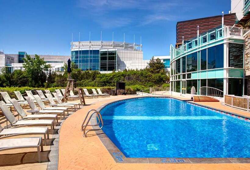 בית מלון כפרי Hilton Lacleamy