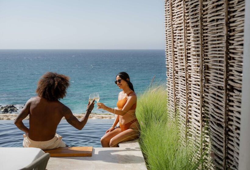 هتل Hilton Los Cabos