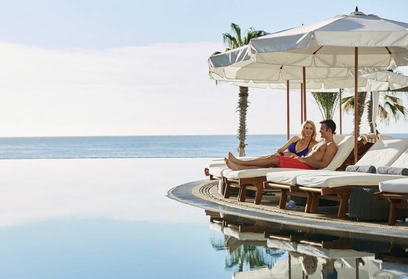 هتل Hilton Los Cabos