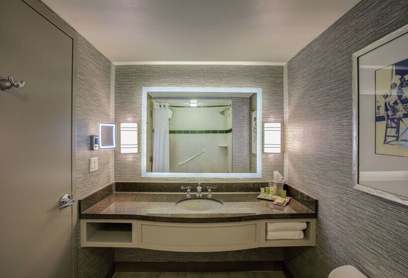 فندق Hilton Virginia Beach Oceanfront