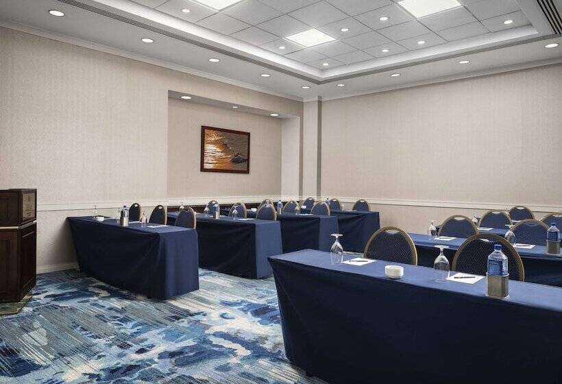 فندق Hilton Virginia Beach Oceanfront