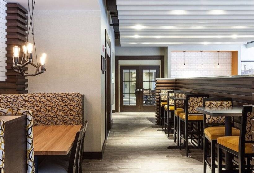 هتل Holiday Inn Chicago North Evanston, An Ihg