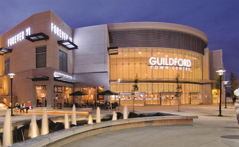 فندق Holiday Inn Express And Suites Surrey, An Ihg