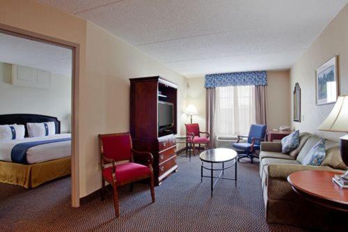 호텔 Holiday Inn Express & Suites Newport News, An Ihg