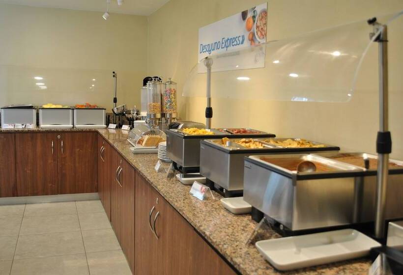 בית מלון כפרי Holiday Inn Express Toluca, An Ihg