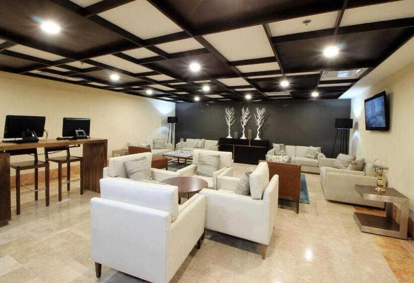 בית מלון כפרי Holiday Inn Monterrey Valle, An Ihg