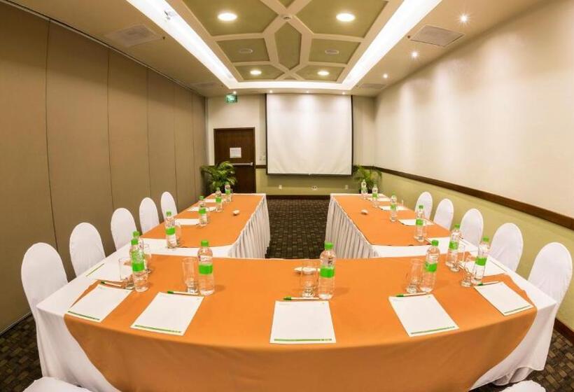 ホテル Holiday Inn Orizaba, An Ihg
