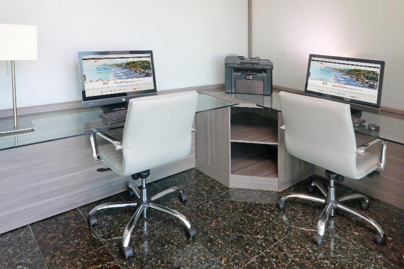 Отель Holiday Inn Queretaro Zona Diamante, An Ihg