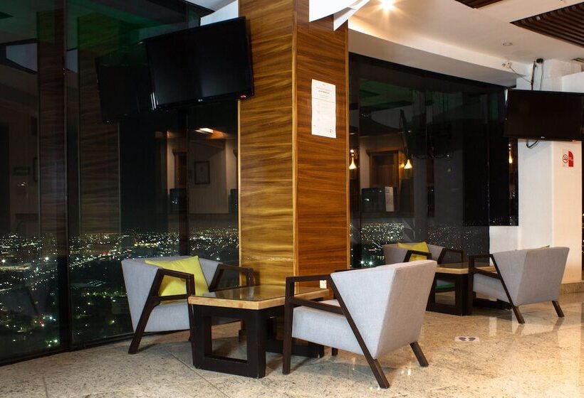 Отель Holiday Inn Queretaro Zona Diamante, An Ihg