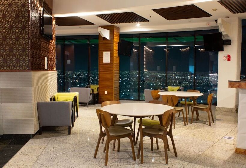 Отель Holiday Inn Queretaro Zona Diamante, An Ihg