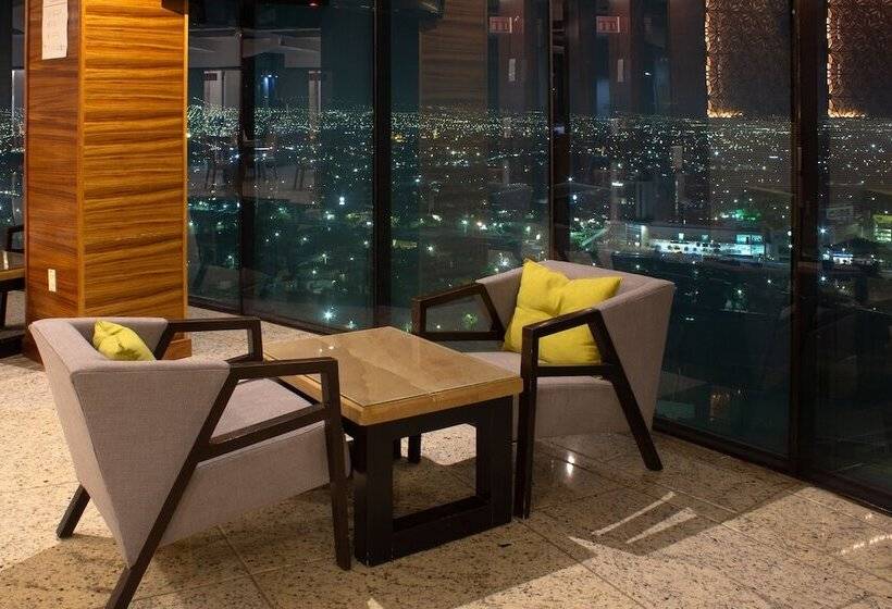 Отель Holiday Inn Queretaro Zona Diamante, An Ihg