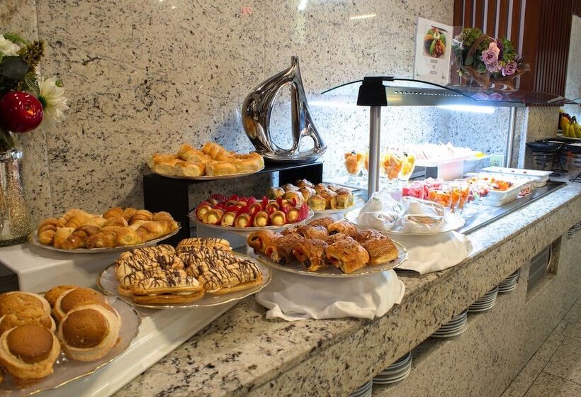 Отель Holiday Inn Queretaro Zona Diamante, An Ihg